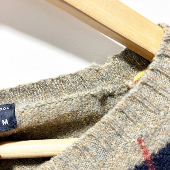 J.Crew 100% Lambswool V Neck Argyle Sweater Size Medium Premium Lambswool - Picture 4 of 10